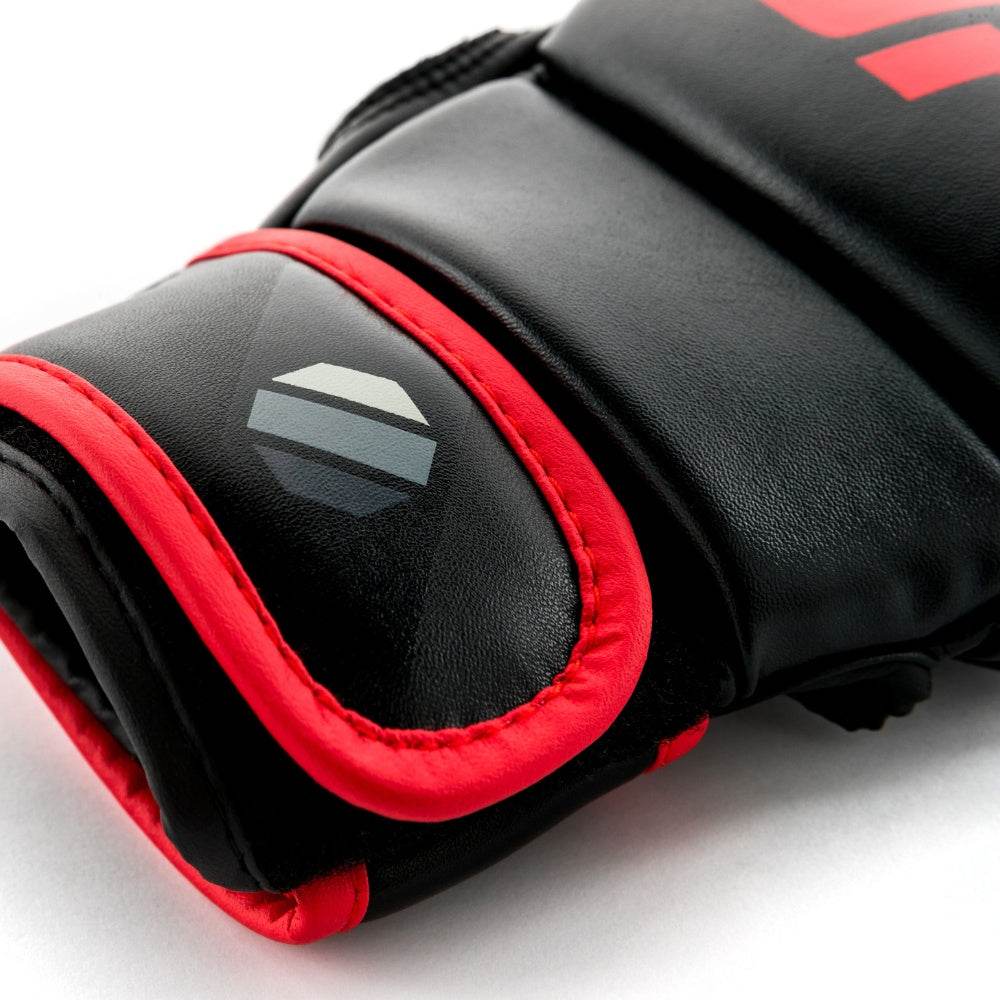 UFC CONTENDER MMA BAG GLOVES | 6oz