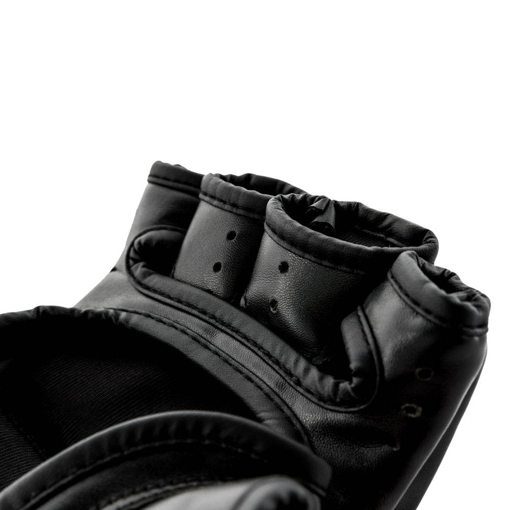 UFC CONTENDER MMA BAG GLOVES | 6oz