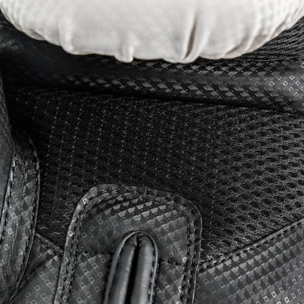 UFC PERFORMANCE RUSH BOXING GLOVES