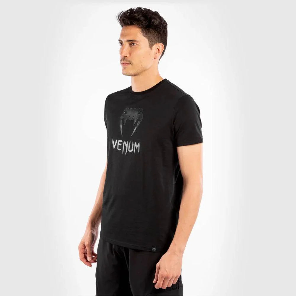 CLASSIC T-SHIRT