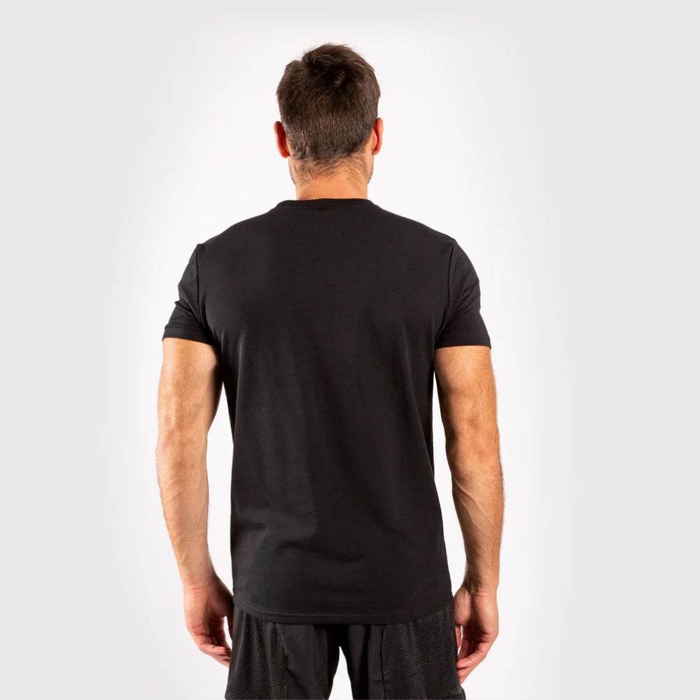 CLASSIC T-SHIRT