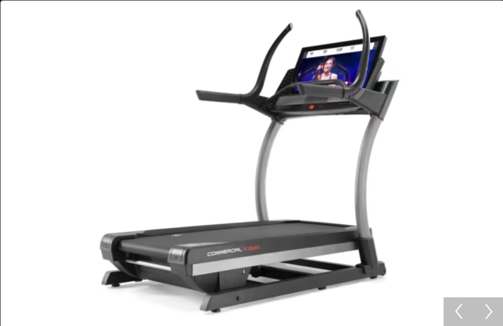 Commercial X32i Treadmill