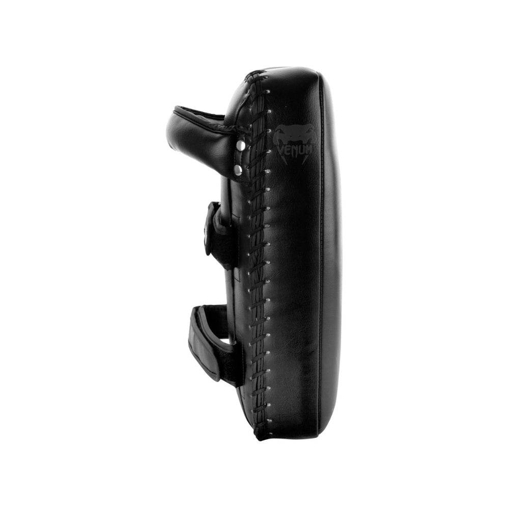 GIANT KICK PADS