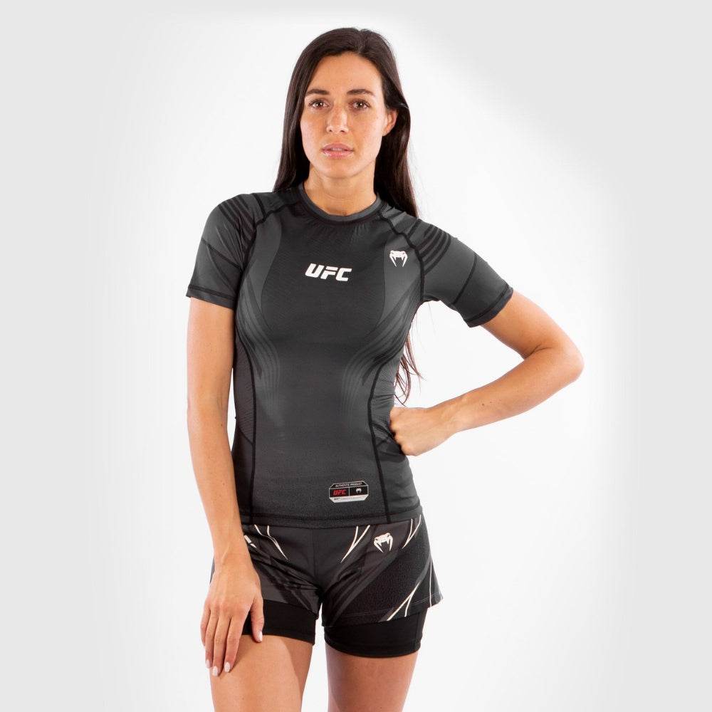 UFC AUTHENTIC FIGHT NIGHT RASHGUARD (WOMEN)