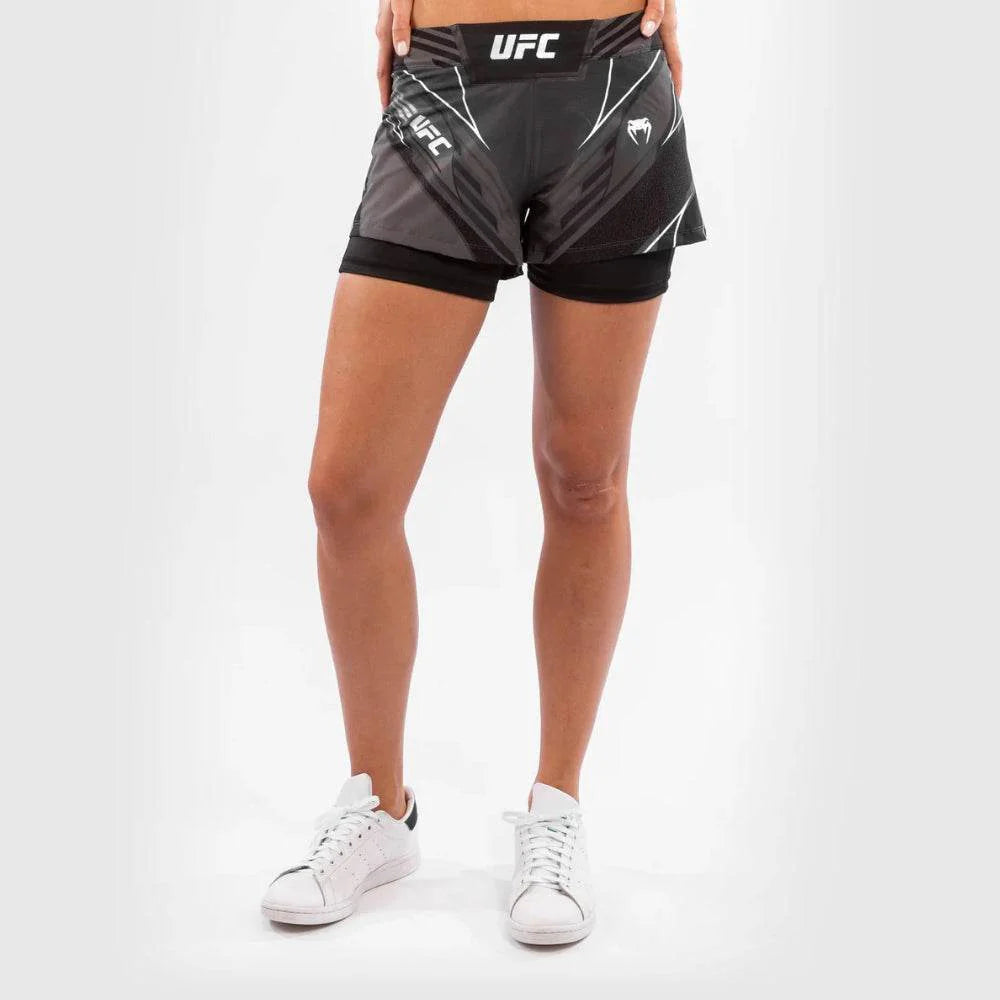 UFC AUTHENTIC FIGHT NIGHT WOMEN'S SHORTS - SHORT FIT